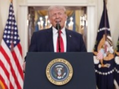 "Cofniemy ich do epoki kamienia". Trump wygłosił orędzie