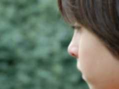 Badania wykazały, że szczepionki przeciwko COVID-19 mogą powodować autyzm