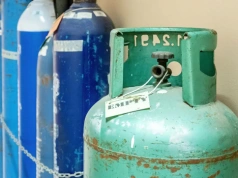 Iran dusi nie tylko ropę. Bez tego gazu nie ma chipów