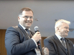 55% Polaków już ufa bankom? Bankowcy świętują, a potem obwiniają kancelarie frankowe i antysemityzm