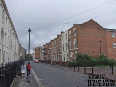 Wyglądali jak zwykła rodzina. Pod podłogą były ciała. Nikt nic nie zauważył przez 20 lat