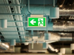 Za wywołanie fałszywego alarmu możesz słono zapłacić. Nawet do 100 tysięcy złotych