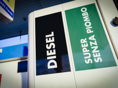 Ceny diesla w Europie wystrzeliły po nocnym wystąpieniu Trumpa. Rynek jest blisko rekordu z 2022 r.