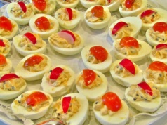 Przepisy na jajka z 1956 roku. W takiej formie trafiały na wielkanocny stół w PRL-u