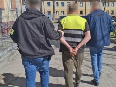 Groził strażakowi i znieważył policjanta. Został zatrzymany