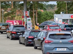 Benzyna tańsza nawet 3 zł na litrze. Kierowcy z Niemiec szturmują polskie stacje