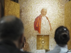 Rocznica śmierci Jana Pawła II. Krzyż na Giewoncie nie został podświetlony