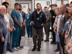 Zmiany w 3. sezonie The Pitt. Ta postać nie powróci!