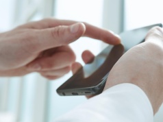 Telefon pokazuje taką kropkę? Warto uważać! To może być poważne zagrożenie