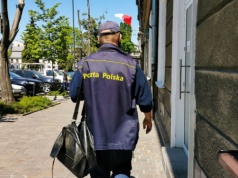 Paszport z dostawą do domu. MSWiA szykuje duże zmiany. "Znaczne ułatwienie"