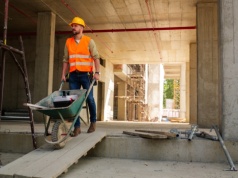 Więcej urlopu od maja, wchodzą nowe przepisy. Nawet 6 dni dodatkowego wolnego