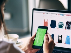 Zakupy zrobione przez internet będzie łatwiej zwrócić. Wchodzą nowe przepisy