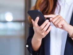 Oszuści chcieli wyłudzić pieniądze od policjantki. Tak wyglądały kulisy rozmowy