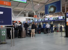 Kiedy lotnisko Chopina znosi limit płynów? Port zabrał głos. "Nie jesteśmy w stanie"