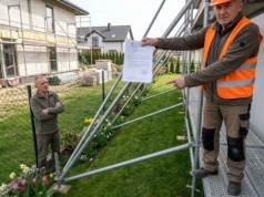 Sąsiad może wejść na Twoją działkę bez żadnej zgody. Prawo mu na to pozwala