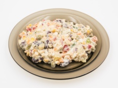 Czy polska sałatka jarzynowa pochodzi ze starożytnego Rzymu? Czy wyewoluowała z antycznej prasałatki?