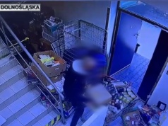Niemoralny czyn młodzieńca na zapleczu Biedronki w Złotoryi. Gorzko tego pożałował