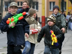 Kapryśna pogoda w Wielkanoc. Synoptycy zapowiadają deszcz, wiatr i spadek temperatury