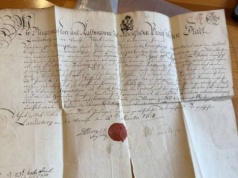 Zginął bez śladu, odnalazł się w lesie. Cenny dokument sprzed wieków wraca do archiwum