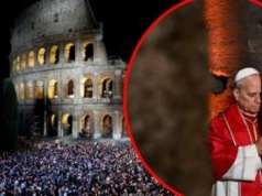 Droga Krzyżowa w Koloseum. Papież niósł krzyż przez wszystkie stacje