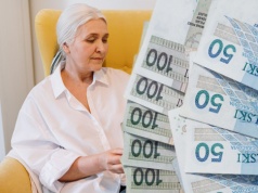 ZUS dopłaca seniorom setki złotych