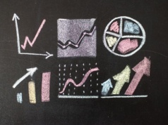 Horrendalne zadłużenie rządu, prawdziwe zarobki Polaków i rekordowy wzrost notowań ropy