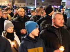 Pod osłoną nocy. Poruszające nabożeństwo z udziałem prezydenta Nawrockiego