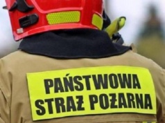 PILNE: Duży pożar w Witkowie! Strażacy walczą z ogniem w stolarni
