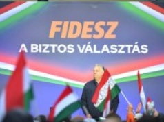 Rekordowa liczba Węgrów zagłosuje za granicą. Wynik wyborów może zaskoczyć