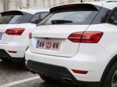 Wprowadzili różowe tablice. Wiadomo, kto może skorzystać. Czy pojawiły się nowe obowiązki?