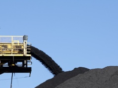 Włochy podjęły decyzję w sprawie elektrowni węglowych. Lewica ostrzega