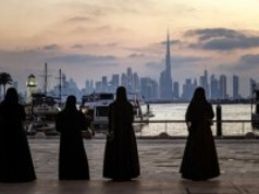 Wojna na Bliskim Wschodzie przybiera na sile. Odłamki pocisków spadły na Dubaj