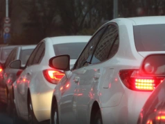 Przestraszył się fiskusa, bo udostępnił pracownikowi firmowe auto. KIS odpowiedział