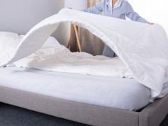 Wakacyjny alert! Turyści ostrzegają przed sprytną praktyką hoteli. Można nieźle się naciąć