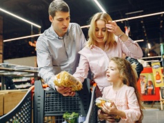 To już tradycja. Polacy znowu zrobią świąteczne zakupy prawie na ostatnią chwilę