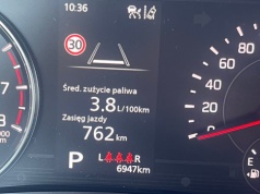 Realnie pali 3,8 l na 100 km i bardzo powoli traci na wartości. Za 69 900 zł to Suzuki jest przemyślanym wyborem