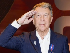 Wojciech Gąssowski świętuje 65-lecie kariery. Szczerze mówi o hicie „Gdzie się podziały tamte prywatki”