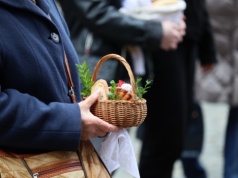 Polacy zmieniają zwyczaje wielkanocne. Rośnie popularność wyjazdów