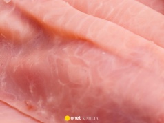 Widzisz dziurki w szynce? Mało kto wie, co naprawdę oznaczają