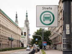 Warszawa uruchamiła nowe kamery. Sprawdzą auto bez zatrzymywania do kontroli