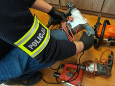 10-latek wyniósł narzędzia, dorosły je sprzedał. Policjanci odzyskali większość utraconego sprzętu