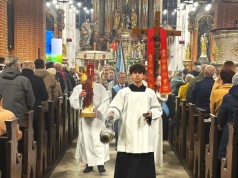 W opolskiej katedrze odbyła się pierwsza po remoncie świątyni rezurekcja