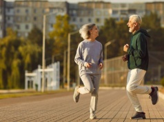 Bieganie do autobusu może obniżyć ryzyko cukrzycy i demencji. Te badania to przełom