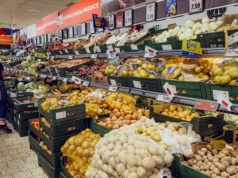 Zrobili zakupy w Lidlu w Warszawie i Berlinie. Jedno boli bardziej niż ceny