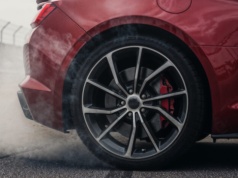 Zmiany w przepisach drogowych. Można dostać nawet 30 tys. zł kary!