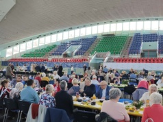 200 osób na śniadaniu wielkanocnym w kołobrzeskiej hali Milenium