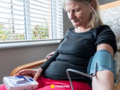 10 sposobów na kontrolowanie ciśnienia bez leków. Te metody warto znać