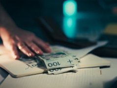 Prawie 2 mln Polaków ma długi. Za które z nich grozi więzienie?