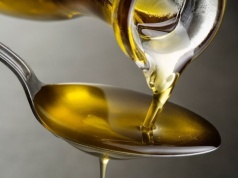 Masz wysoki cholesterol? Ten olej jest lepszy niż oliwa z oliwek