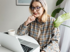 Oszustwo na emeryturę. Niemieckie DRV alarmuje: nie płać za darmowe dokumenty!